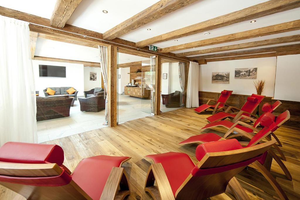 Hotel Hubertus Mit Erlebnislandgasthof Reitherwirt Kitzbühel Eksteriør billede