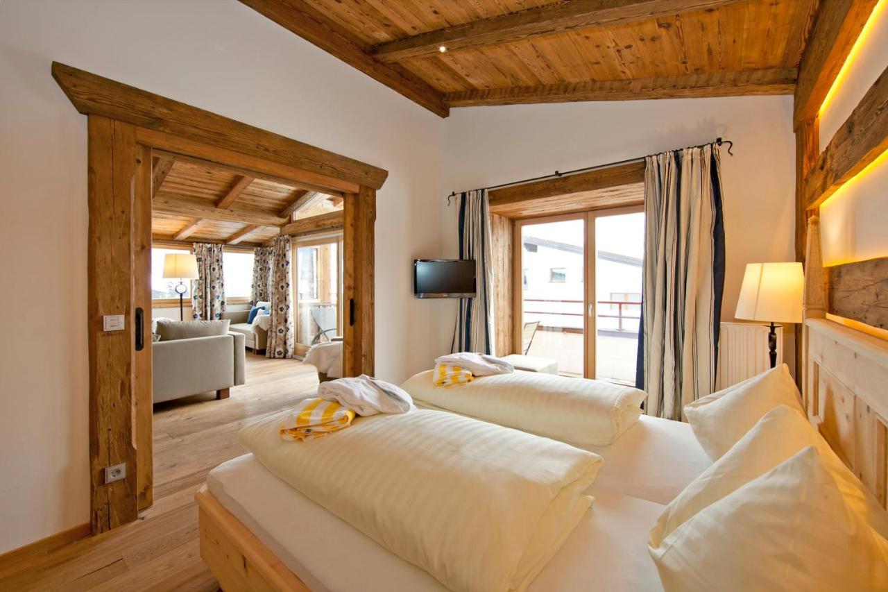 Hotel Hubertus Mit Erlebnislandgasthof Reitherwirt Kitzbühel Eksteriør billede